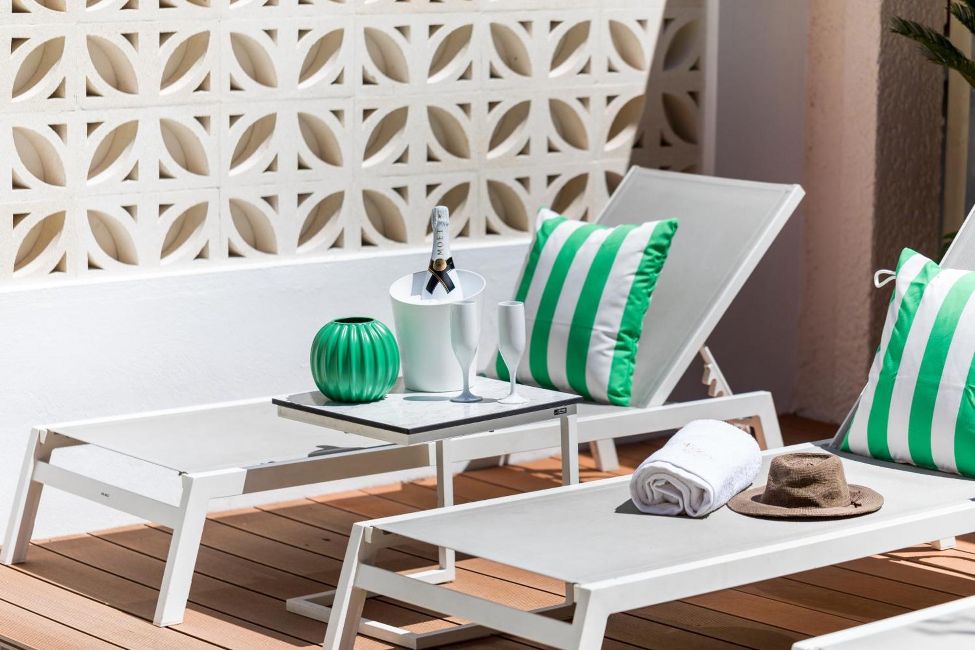 Eliza Hotel By Panel Hospitality ネイポリ エクステリア 写真