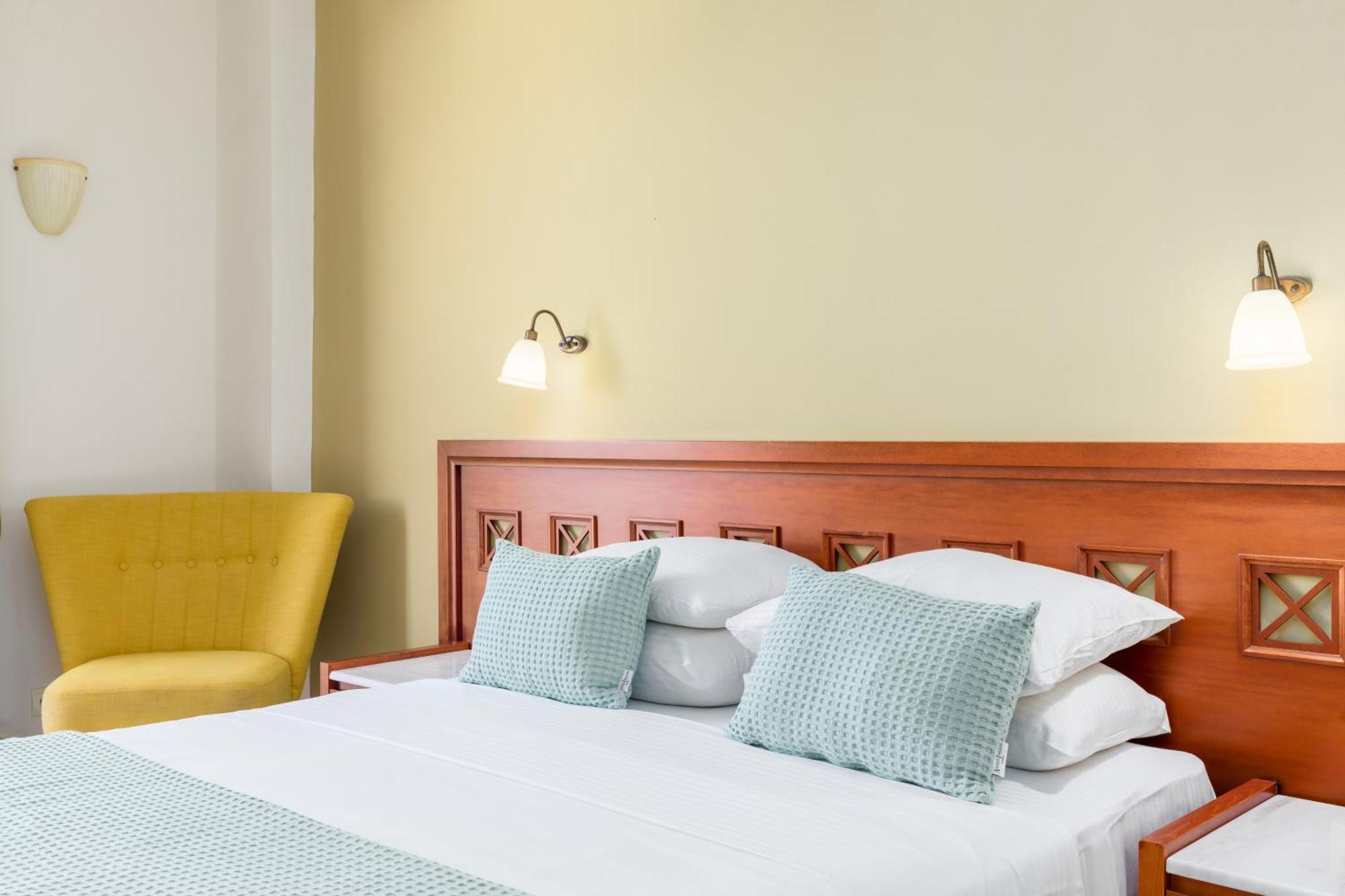 Eliza Hotel By Panel Hospitality ネイポリ 部屋 写真